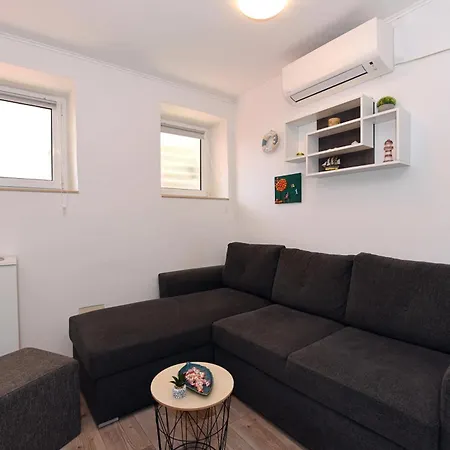 Plocica דירה פלוצ'ה